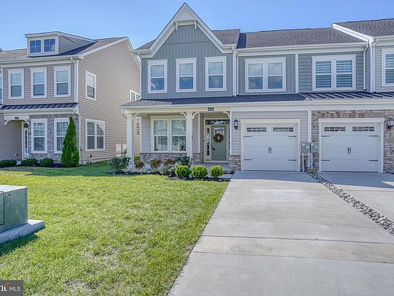 4th image of 18045 Sawhill Dr