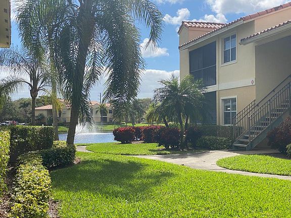 4th image of 1247 SW 46th Ave APT 1311
