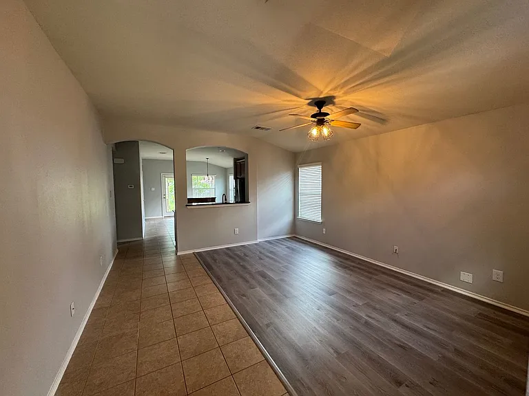 6725 Cold Water Dr — Photo 3