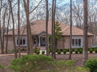2233 Ridgley Woods Dr, Chesterfield, MO 63005