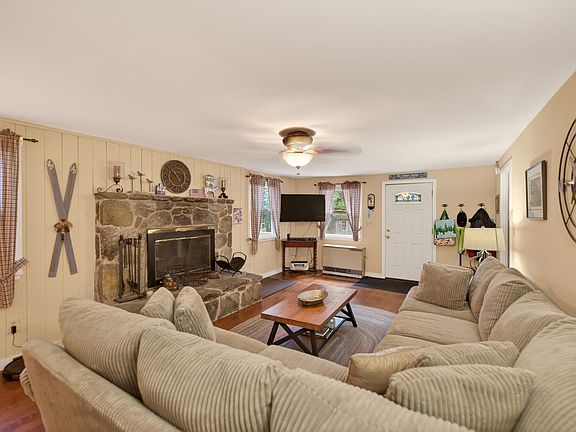 4th image of 13 Sunne Village Lane