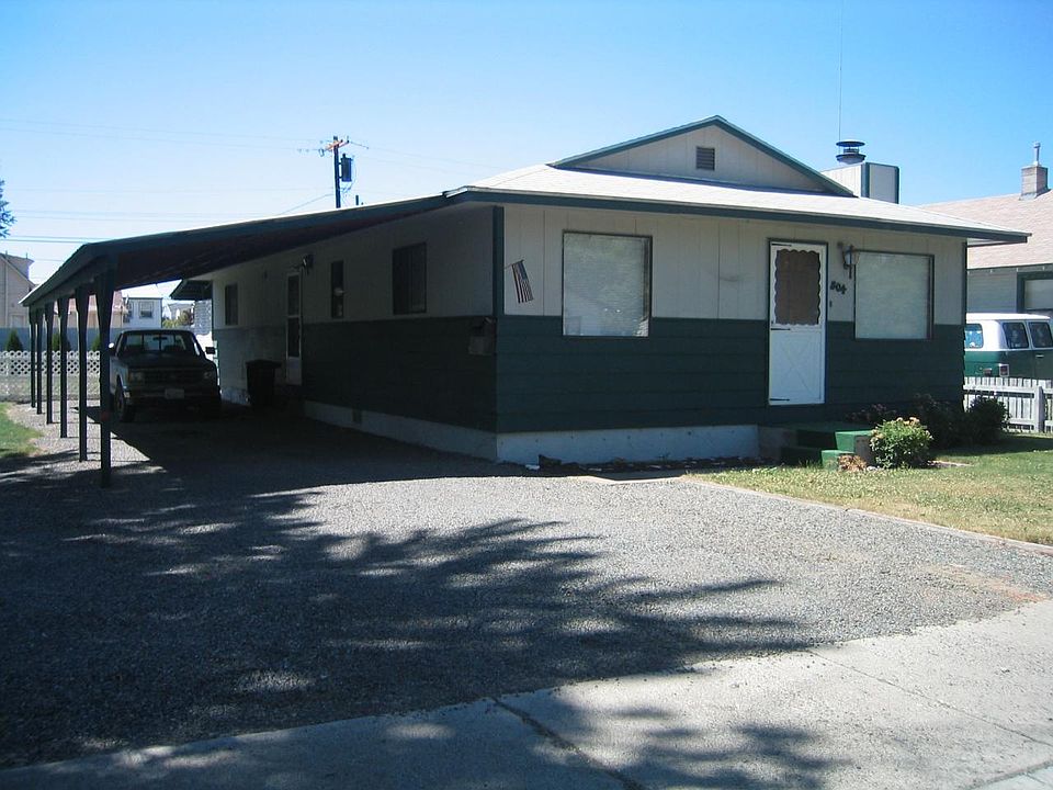 2nd image of 804 N 5th Ave