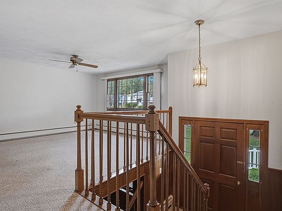 4th image of 44 Tomlinson Rd