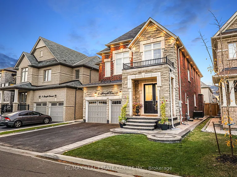5 Forsyth Cres E — Photo 2