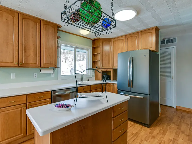 7246 Old Hillside Way — Photo 3