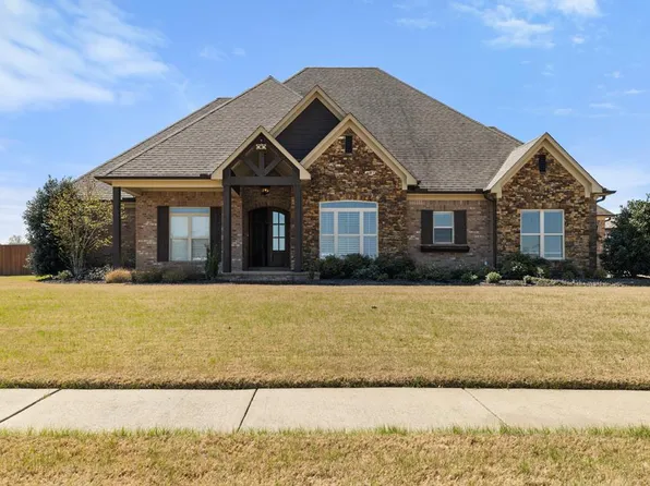 3300 River Grove Cir, West Memphis, AR 72301