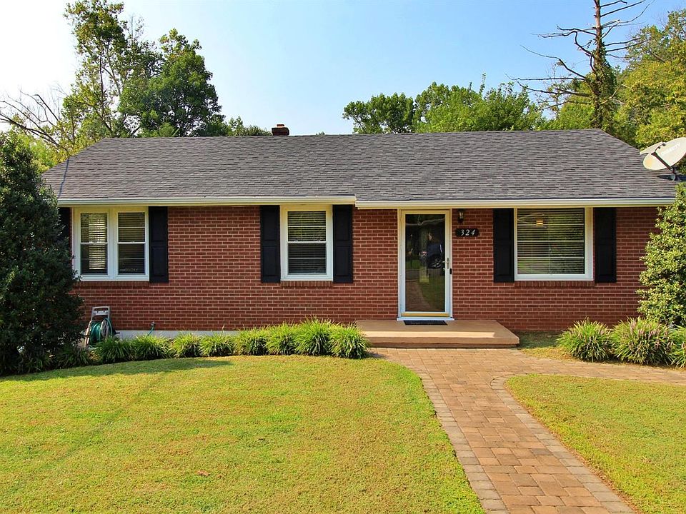 1st image of 324 Peninsular St