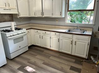 13 Haag St, Sayreville, NJ 08872