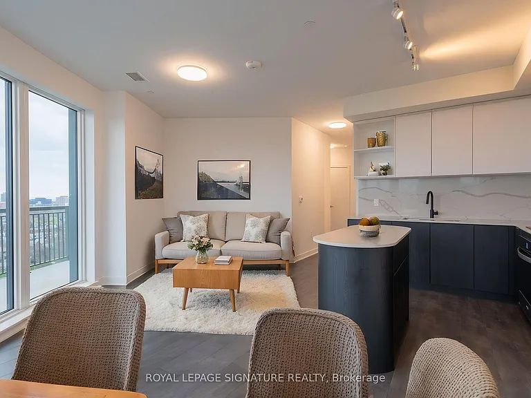 1185 Dupont St #1016 — Photo 4