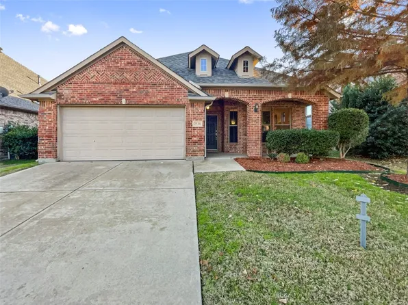 2536 Flowing Springs Dr, Fort Worth, TX 76177