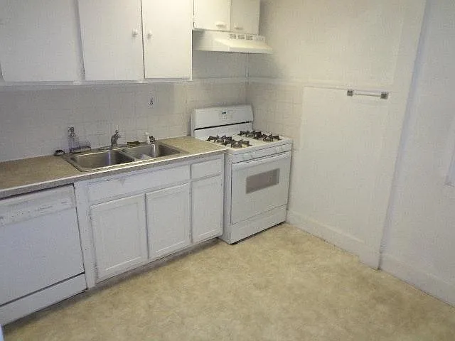 Kitchen sink