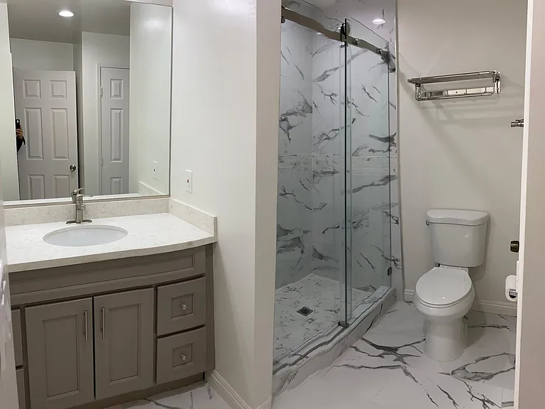309 N Chandler Ave #D — Photo 11