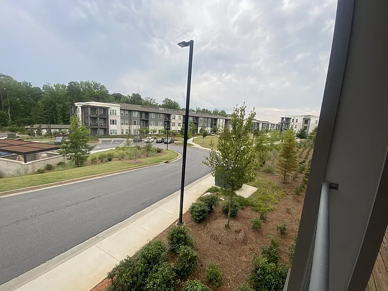The Wren Apartments — Photo 201