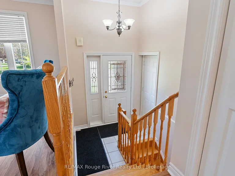 795 Munson Cres — Photo 4