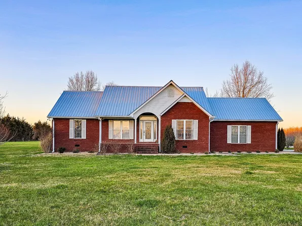 919 Geedville Rd, Bradyville, TN 37026