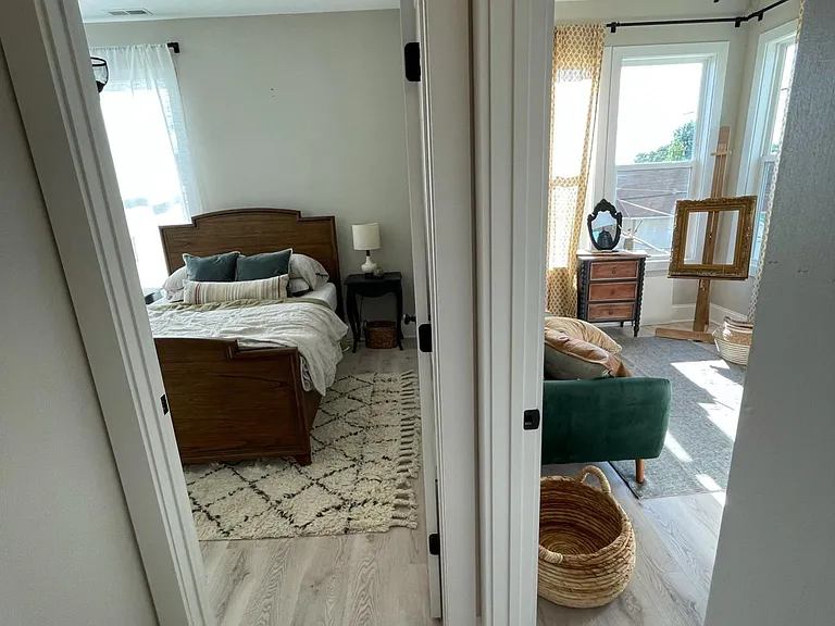 1401 Charles St #B — Photo 14