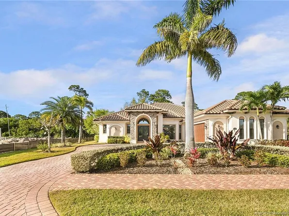 126 SE Via Lago Garda, Port Saint Lucie, FL 34952
