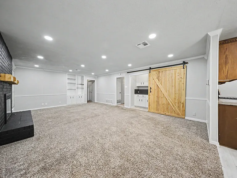 4106 Ermine Trl — Photo 9