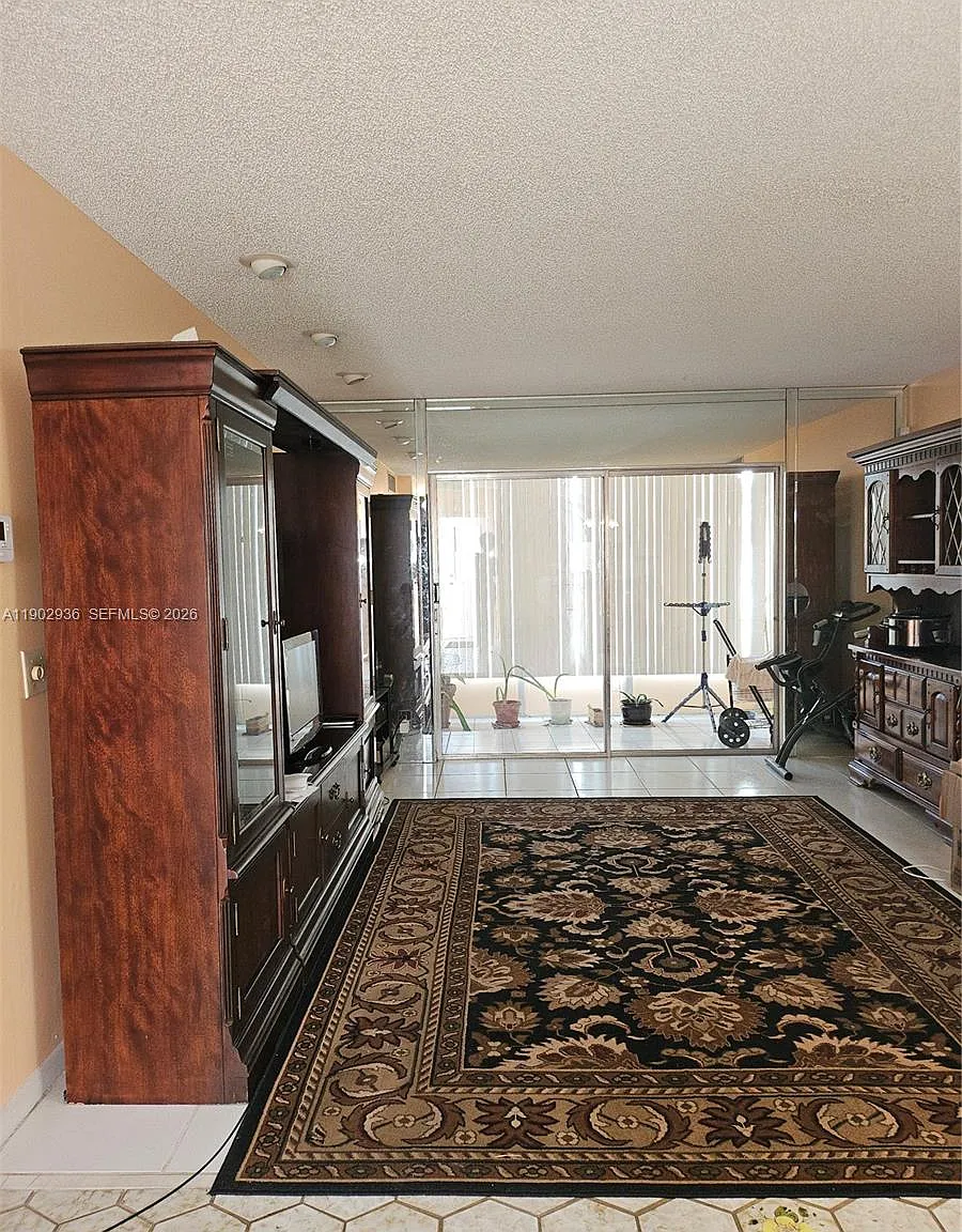 Kahlua Gardens Condo — Photo 4