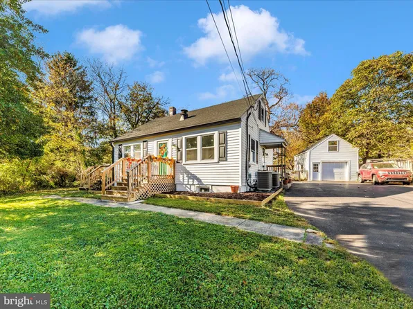 26900 Howard Chapel Dr, Damascus, MD 20872