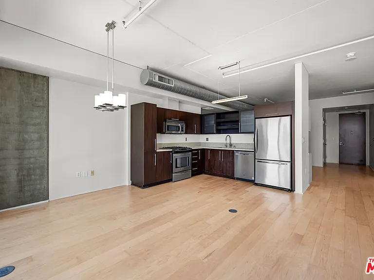 1100 S Hope St #1410 — Photo 42