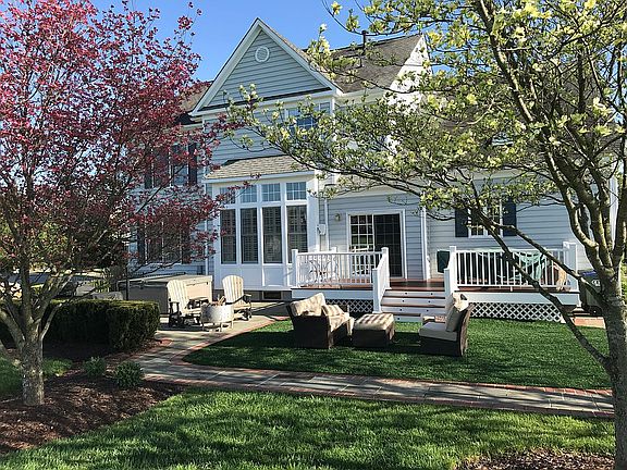 5th image of 42240 Big Springs Ct