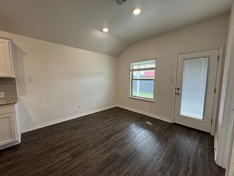 1417 Jasper Garden Ct — Photo 8