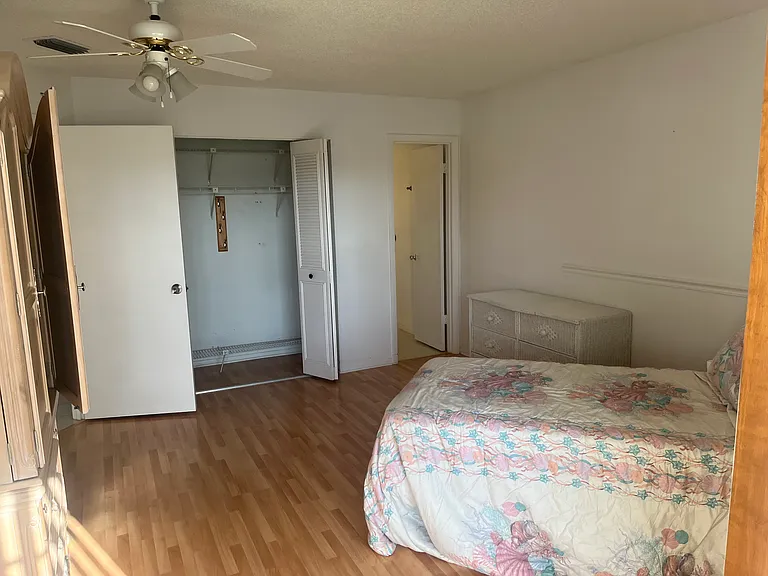 75 Royal Oak Ct #206 — Photo 8