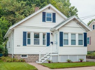 531 Baker St, West Roxbury, MA 02132