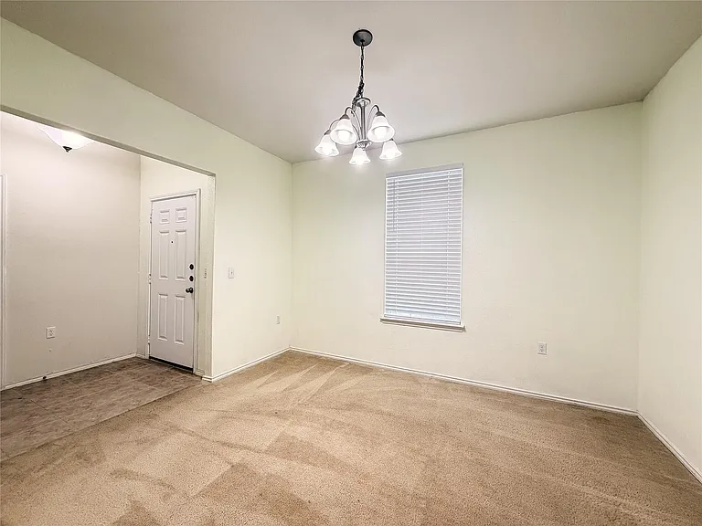 11704 Monterosso Dr — Photo 3