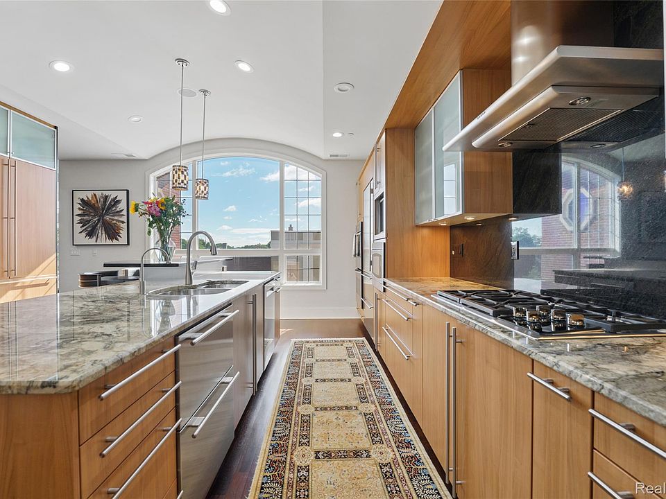 801 W Ann Arbor Trl Suite 306, photo 10