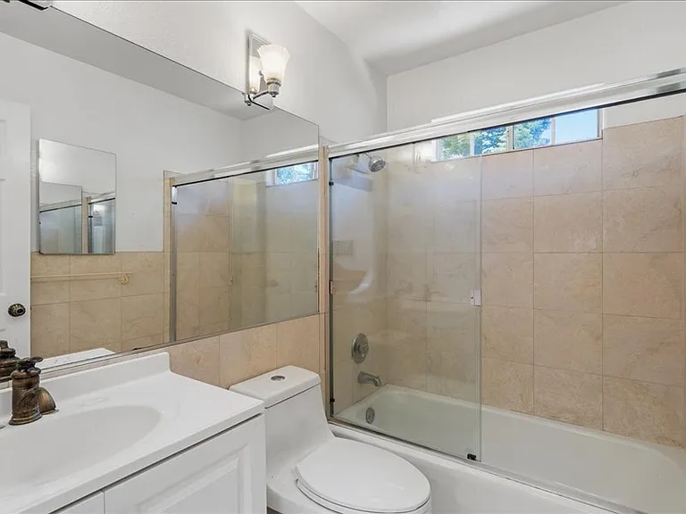 930 Valley View Dr — Photo 17