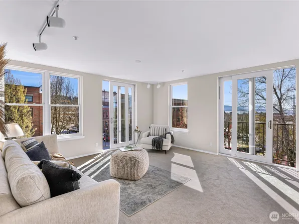 1134 Finnegan Way #304, Bellingham, WA 98225