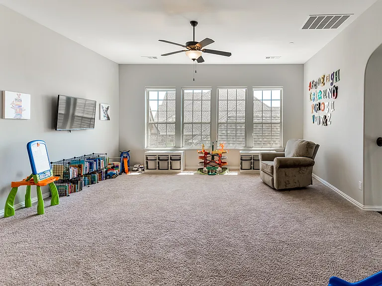 1208 Logan Trl — Photo 23