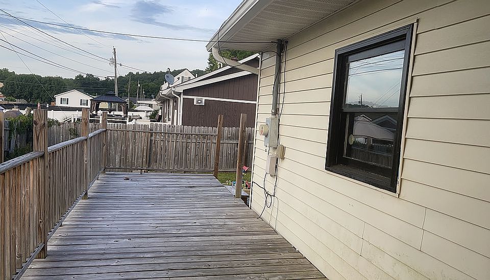 1021 Kennedy St, Louisa, KY 41230 Zillow