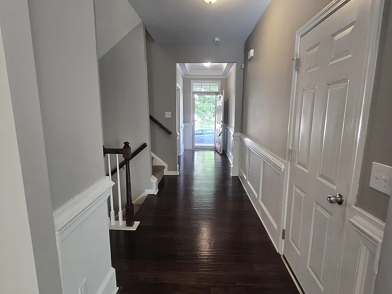 3917 Valley Side Ct — Photo 8