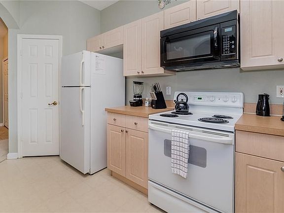 5th image of 2300 Butterfly Palm Way APT 304