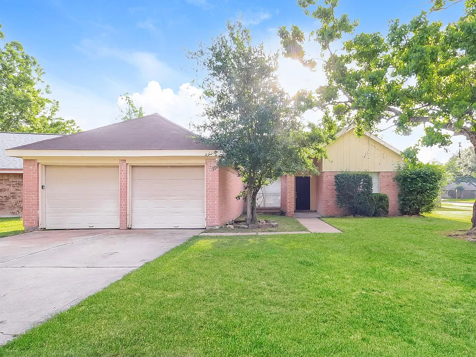 2710 Village Ct
