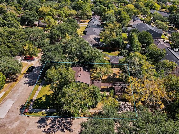 2nd image of 5831 Cerritos Dr