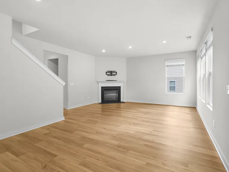 1055 Ross Farms Blvd — Photo 13