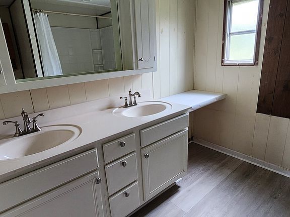 Remodeled full bathroom