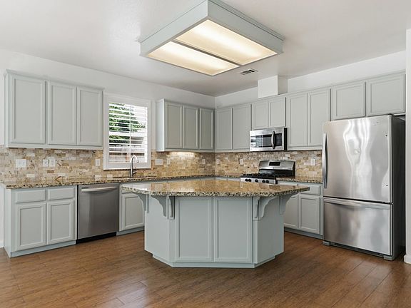 4th image of 1650 Solaro Way
