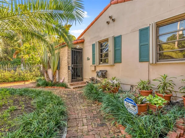 2550 Trapp Ave, Miami, FL 33133