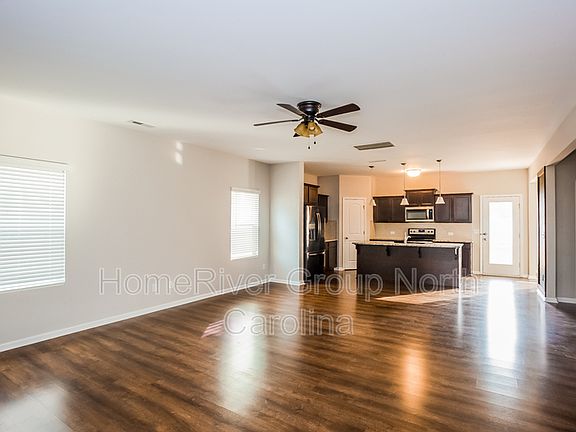 4th image of 208 Fesperman Cir