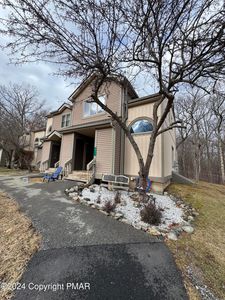 211 Northslope Ii Rd, East Stroudsburg, PA, 18302