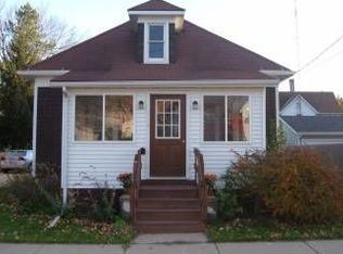 2006 12th St, Monroe, WI 53566