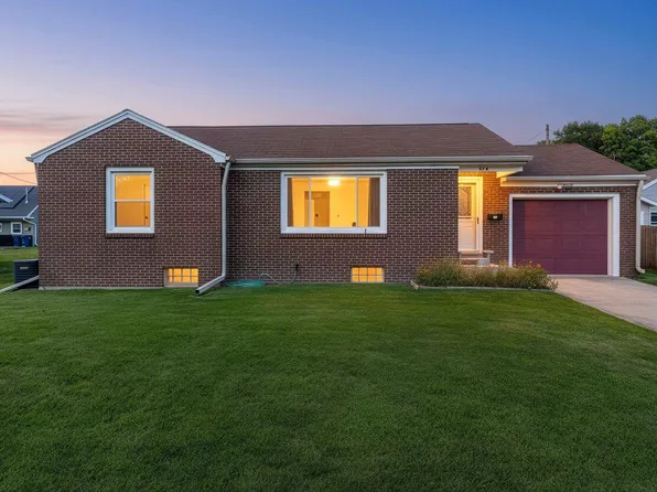 916 1st St, Kewaunee, WI 54216