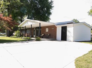 203 S Pasture Ln, Muncie, IN