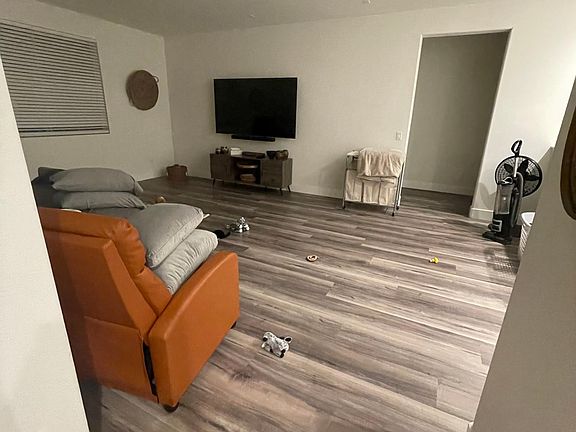 4th image of 5385 Vicenza Ln