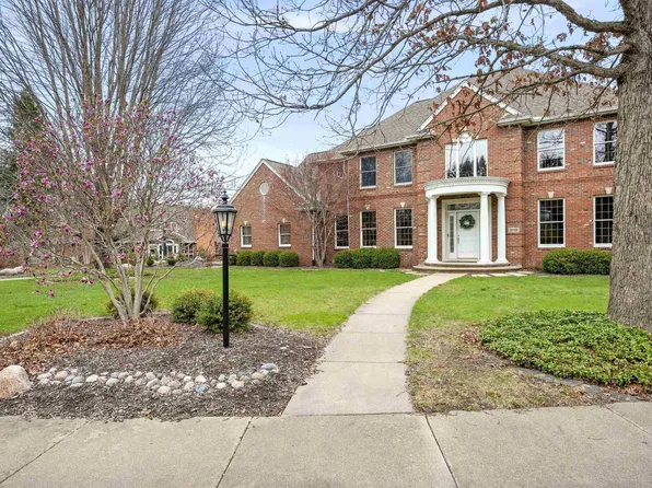 10706 N Grand Oak Ct, Peoria, IL 61615